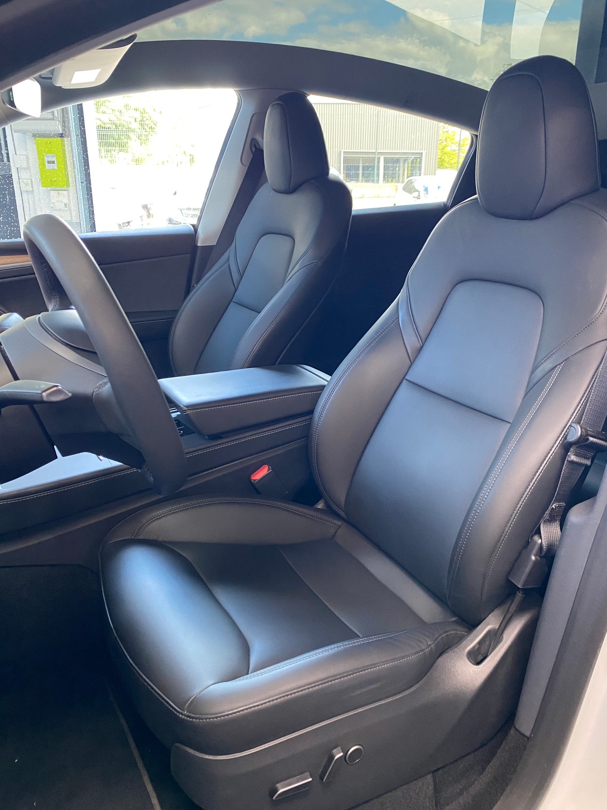 Tesla Model Y GRANDE AUTONOMIE 299