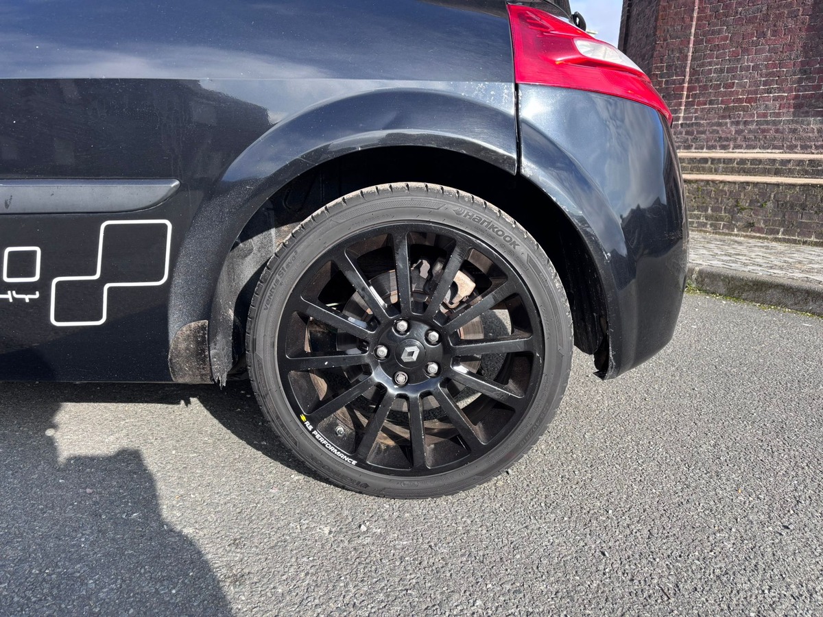 RENAULT Megane II RS 2.0 Turbo DEUXIEME MAIN FRANCAISE - Révisée - Garantie