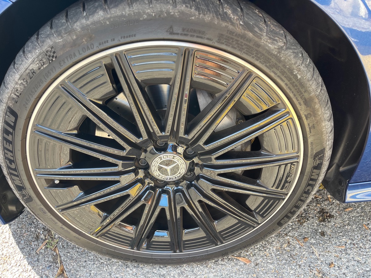 Mercedes Benz CLE 220 D 197 CV / AMG LINE / Toit ouvrant / Jantes noires / VF / Caméra 360°