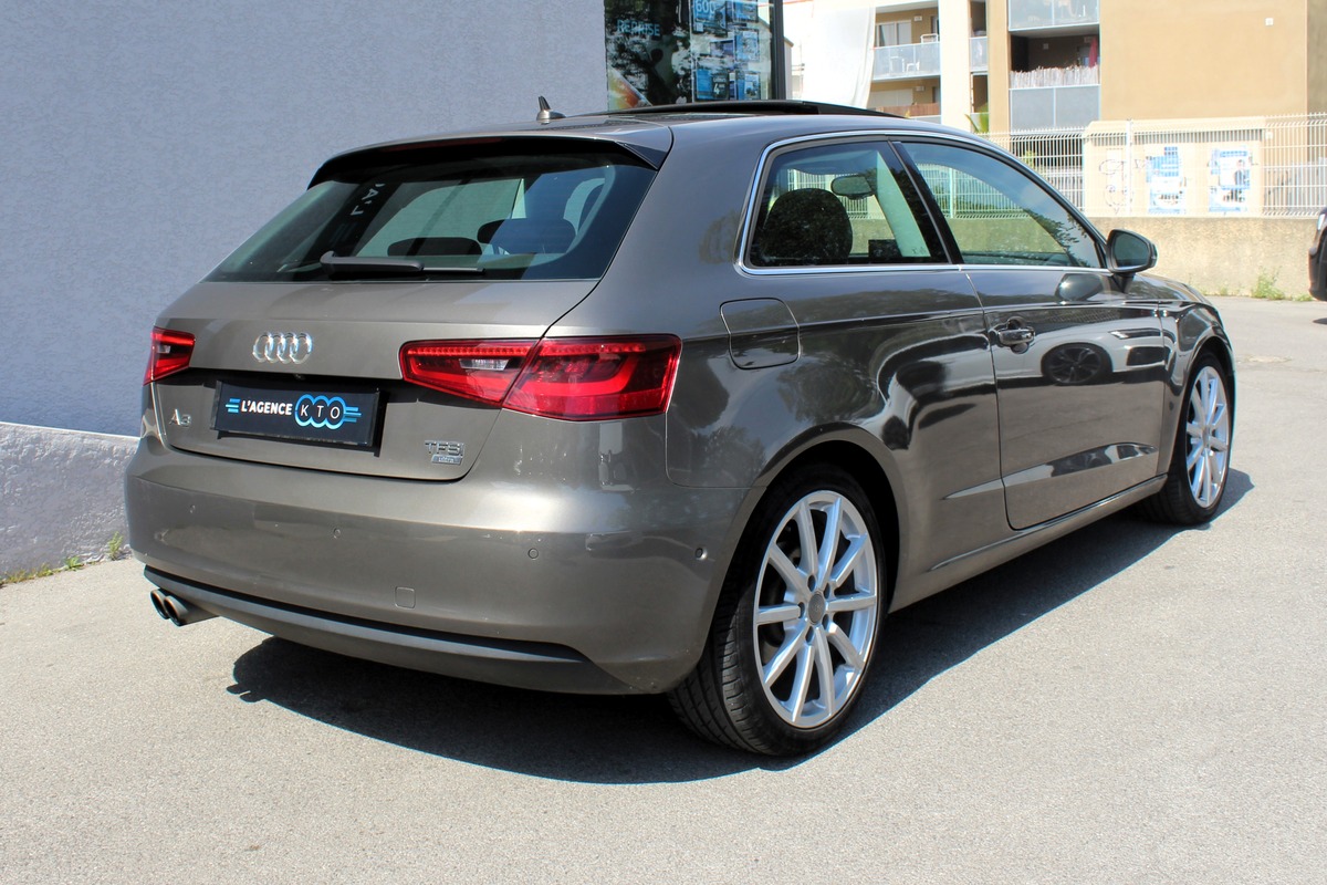 Audi A3 III 1.4 TFSi 150 ch AMBITION LUXE S TRONIC 7 + TOIT OUVRANT