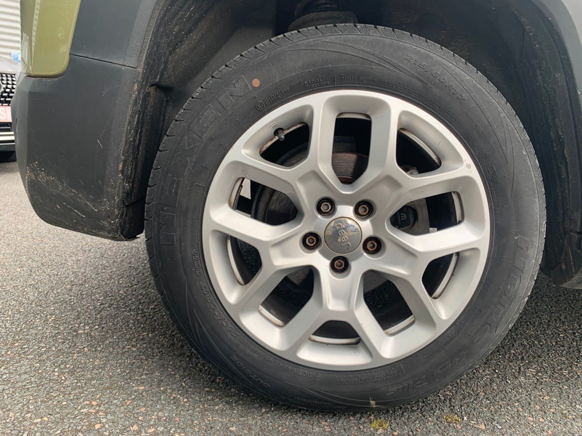 Jeep Renegade 120 chevaux | Régulateur de vitesse | Radar de recul | Bluetooth | Cuir | GPS