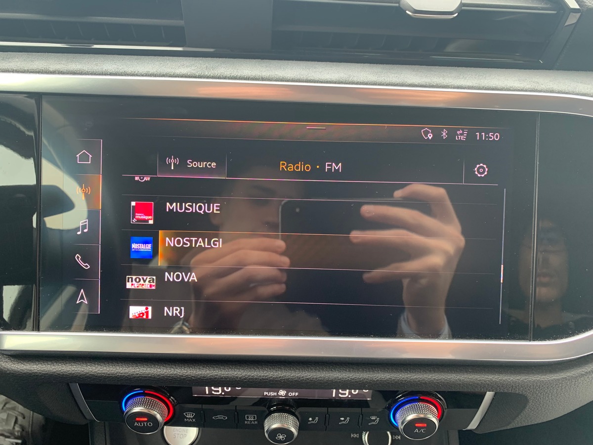 Audi Q3 190 ch | DESIGN LUXE QUATTRO | Systéme d'accés et démarrage sans clé | Régulateur de vitesse