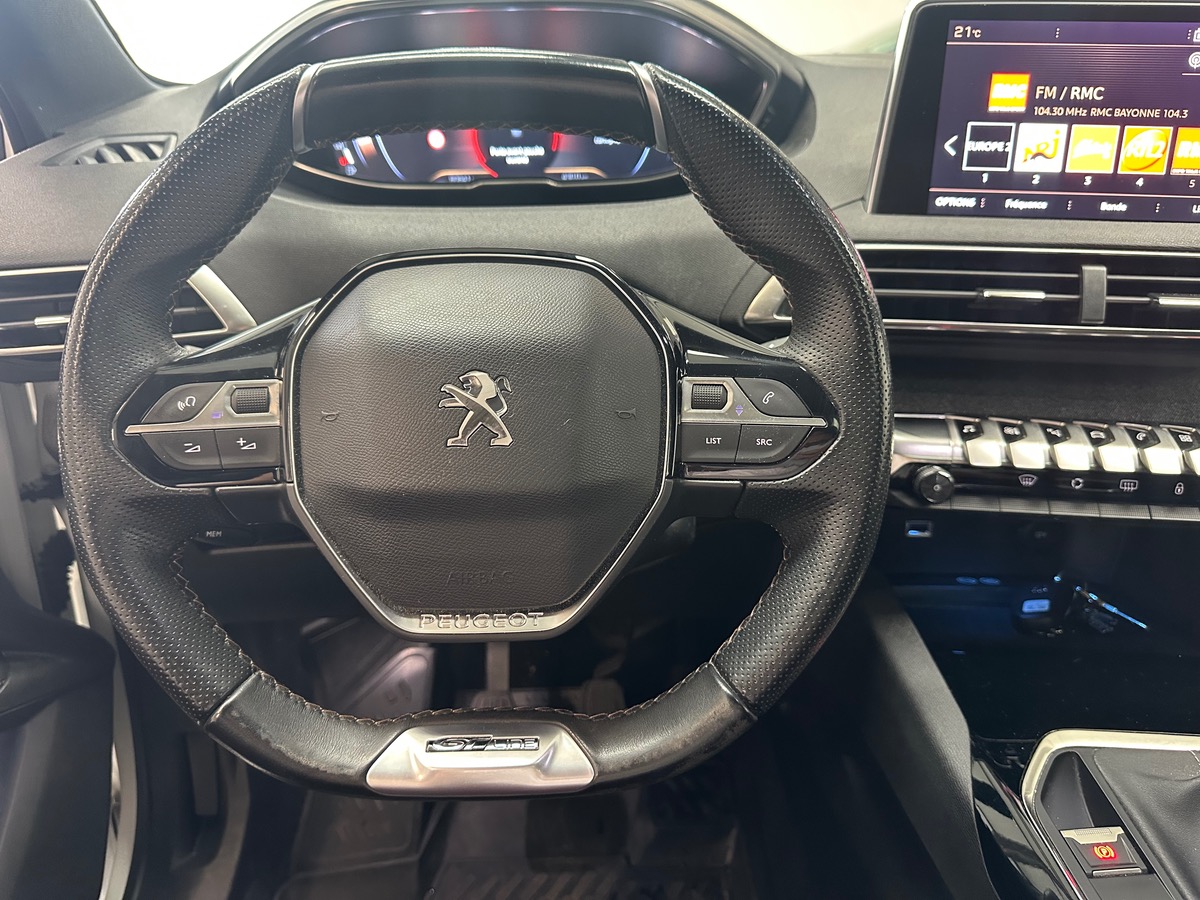 Peugeot 3008 1.2 PureTech 130ch S&S GT Line / Entretien complet Peugeot / Distribution neuve