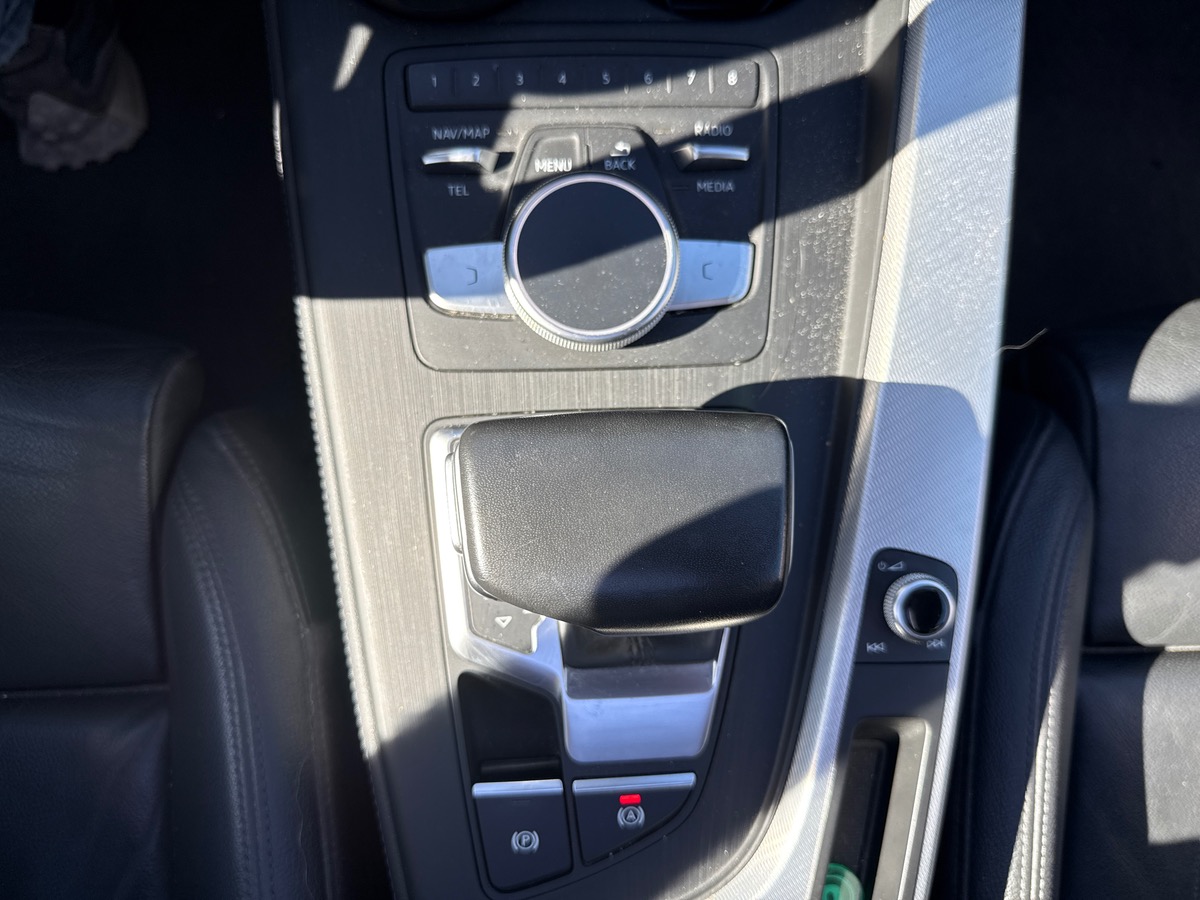 Audi A4 Avant 2.0 TDi S-Tronic7 190cv AMBITION LUXE, Toit ouvrant, Camera de recul