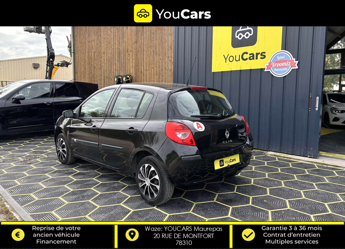 RENAULT Clio 3 III 5 Portes 1.2 i 75 cv IDEAL JEUNE PERMIS ENTRETIEN A JOUR