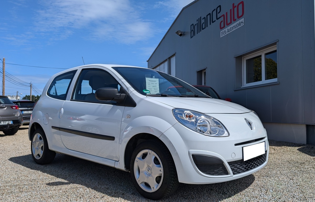 RENAULT Twingo II 1.2i 60 Authentique