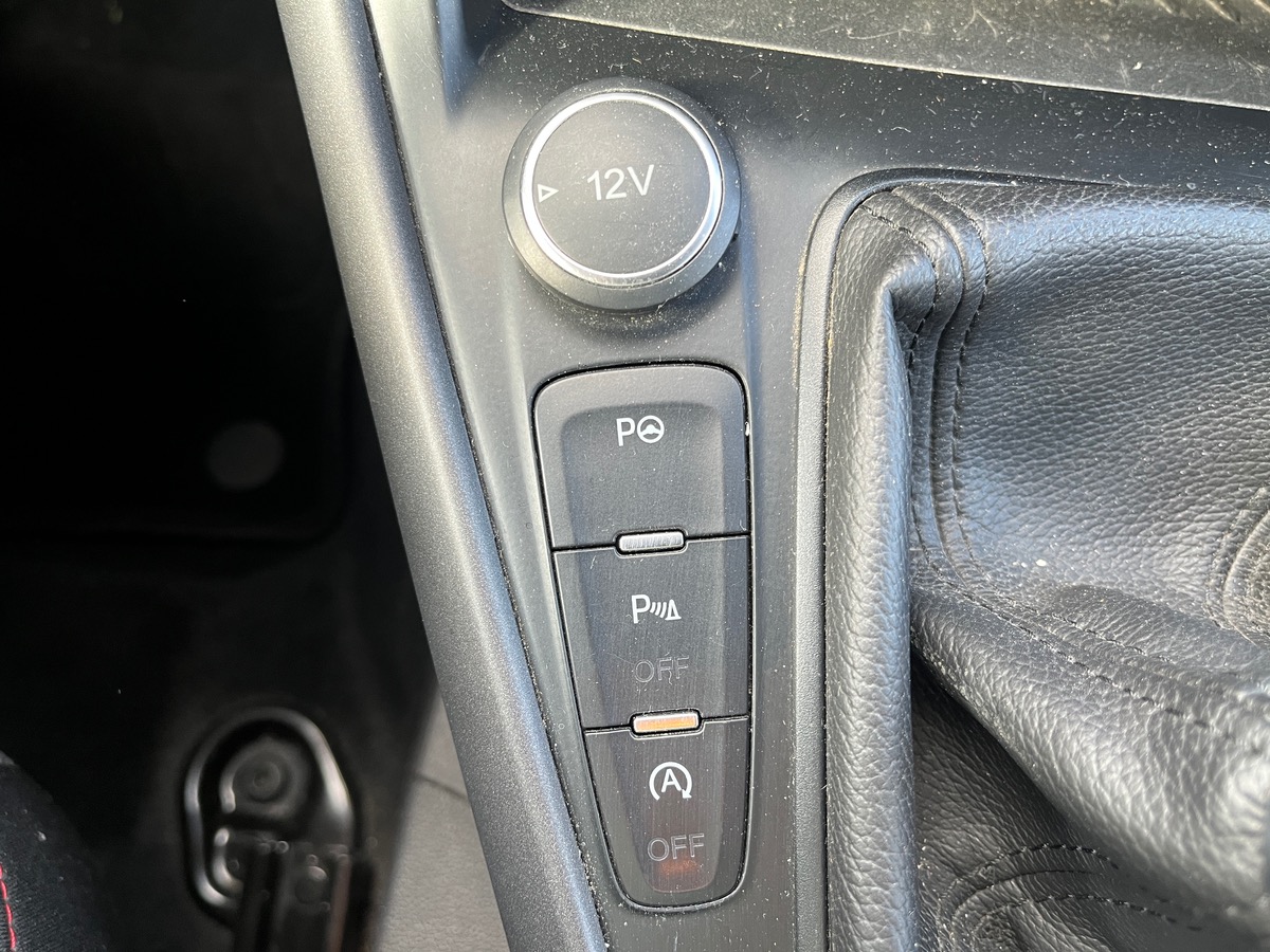 Ford Focus 1.0 Ecoboost 125ch ST LINE, Caméra de recul,  GPS, radars AV et AR, Clim Auto bizone