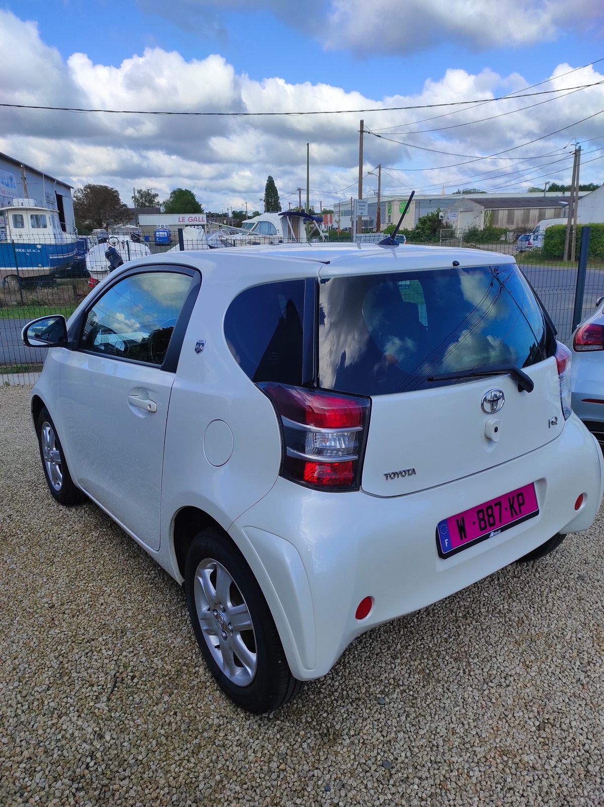 Toyota iQ 1.0 VVTi 68