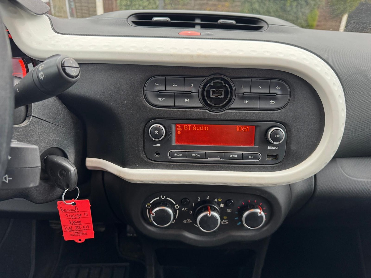 RENAULT Twingo III 1.0 SCe Zen - Révisé - Garantie