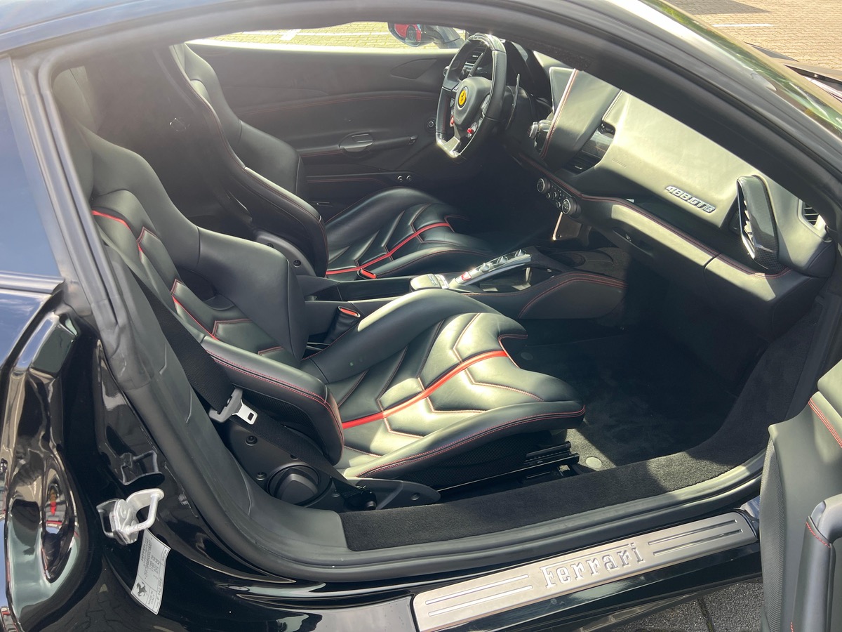 Ferrari 488 GTB 3.9 670