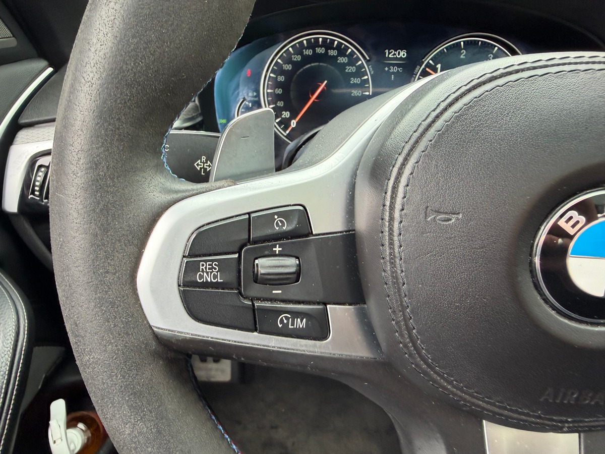 Bmw Série 5 G30 520D xDrive 190 ch BVA 8 M Sport Harman Kardon / Toit ouvrant / Caméra 360°