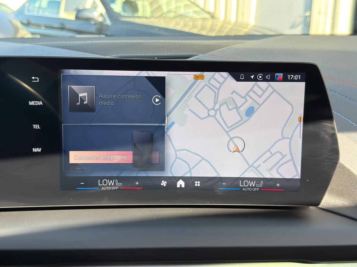 Bmw Série 1 120 iA Msport / Toit panoramique / Attelage / CarPlay / Caméra de recul