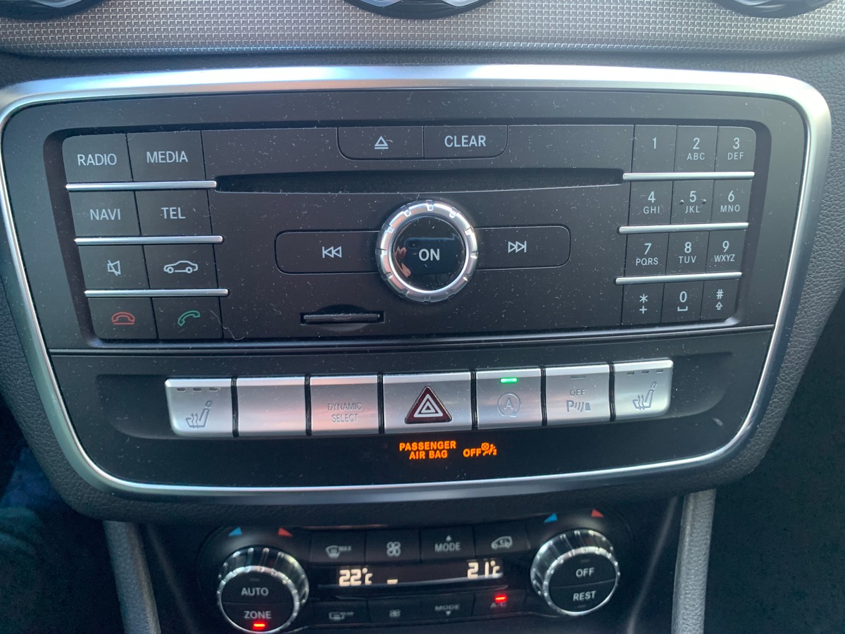 Mercedes-Benz GLA 136 | Sensation | Caméra recul | Régulateur vitesse | Siéges chauffants électrique