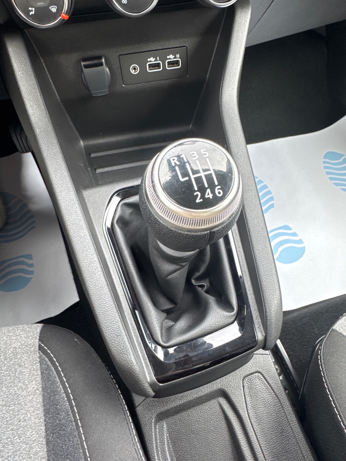 RENAULT Clio V Evolution 1.0 tce 90ch BVM6 / PRIX HT POUR EXPORT UNIQUEMENT