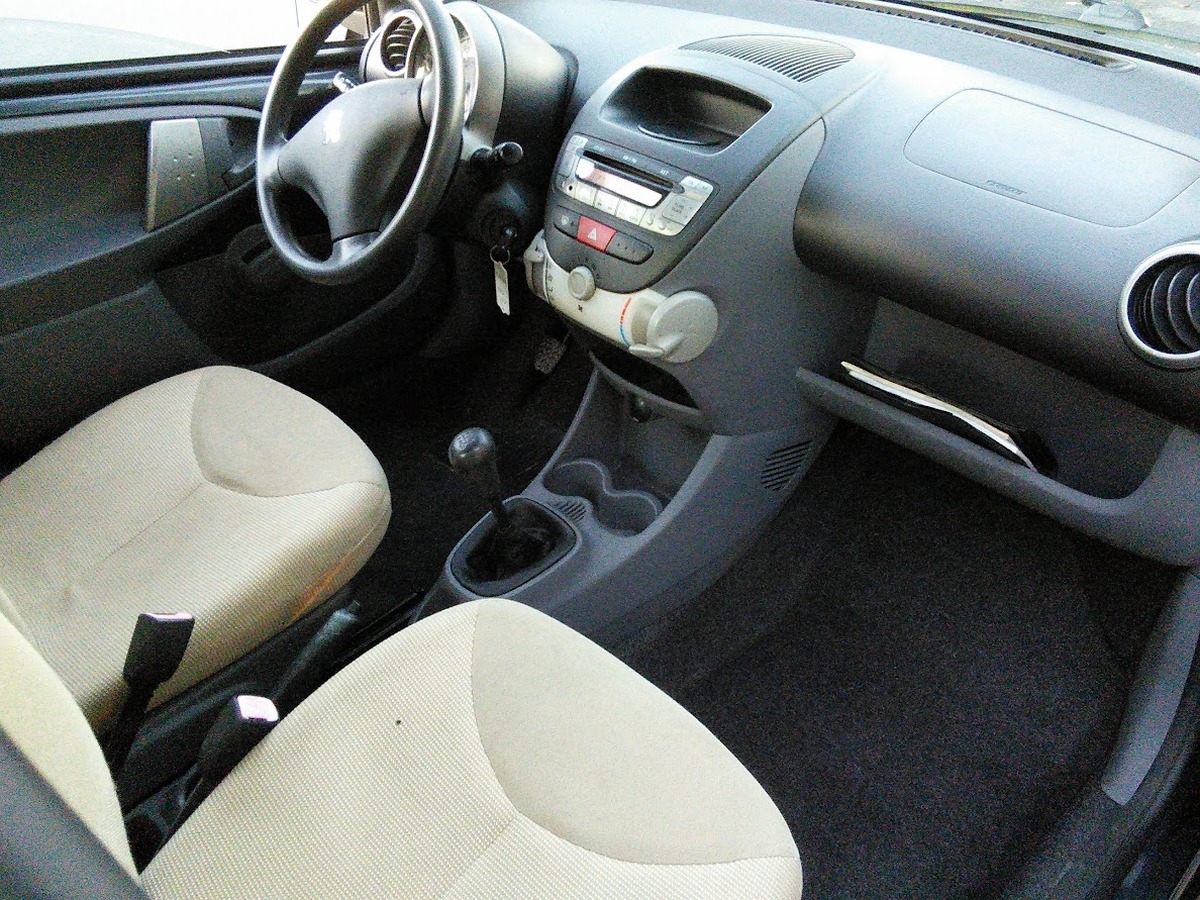 Peugeot 107 1.0 68 Trendy 5 PORTES - MOTEUR CHAINE DISTRIBUTION