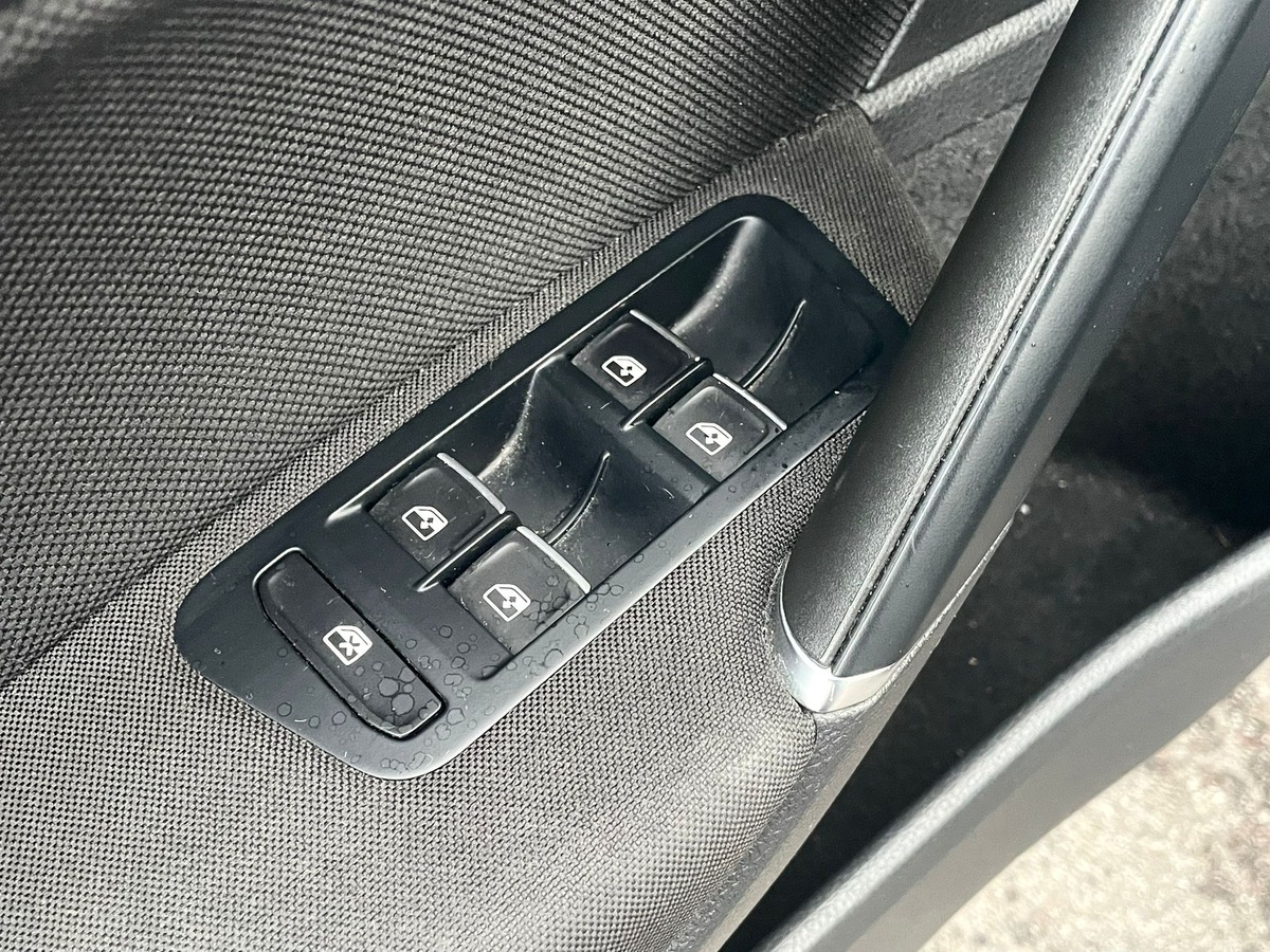 Volkswagen Golf 7.5 GTI PERFORMANCE 2.0 TSI 245  DSG7 5P