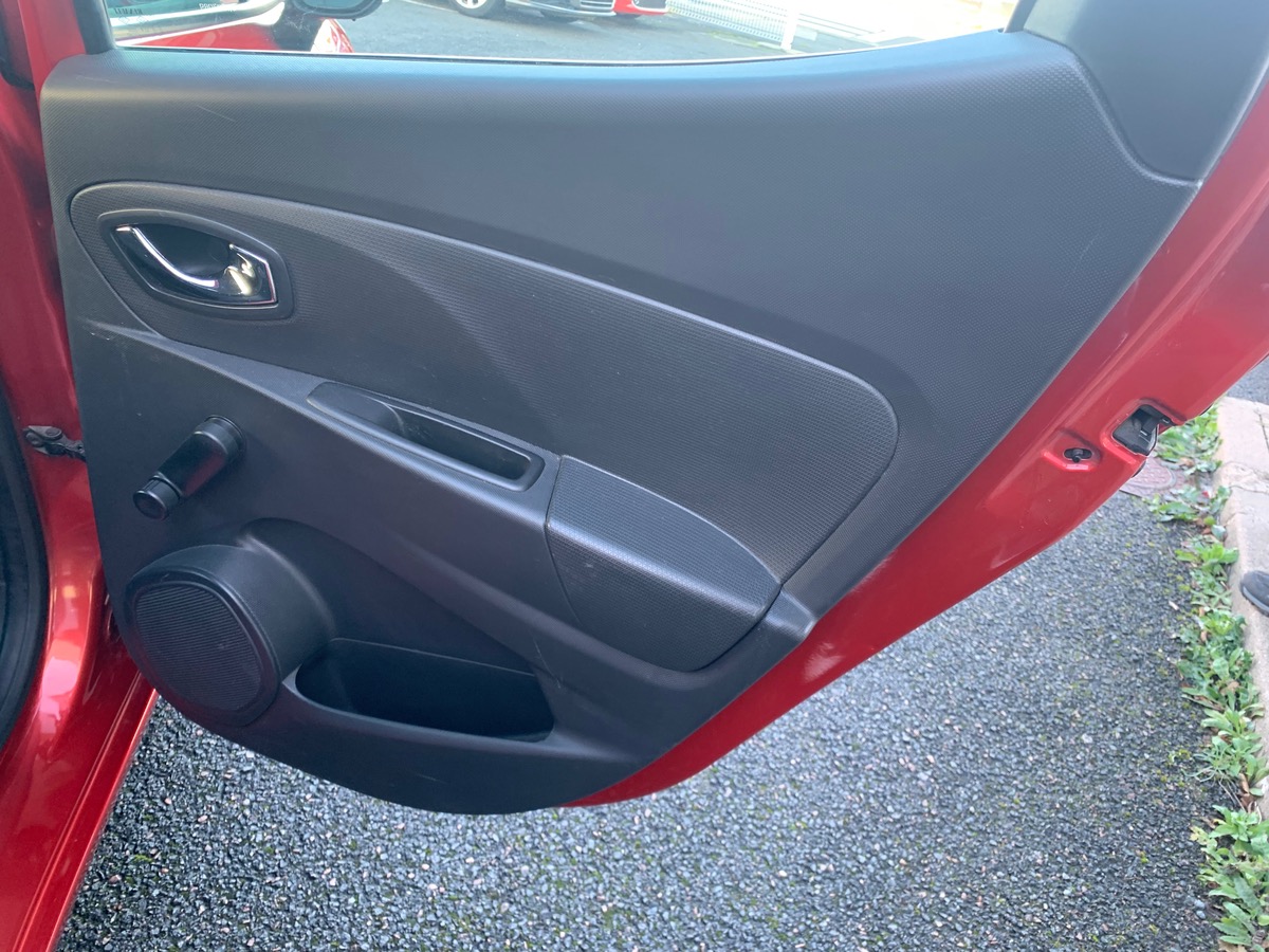 RENAULT Clio IV 90 ch | GPS | Régulateur de vitesse | Climatisation | Bluetooth | Démarrage sans clé