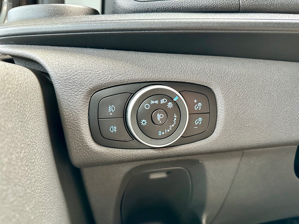 Ford Custom (2) 2.0 Ecoblue 170 Limited 6 Places L1H1 300 BVA6 d