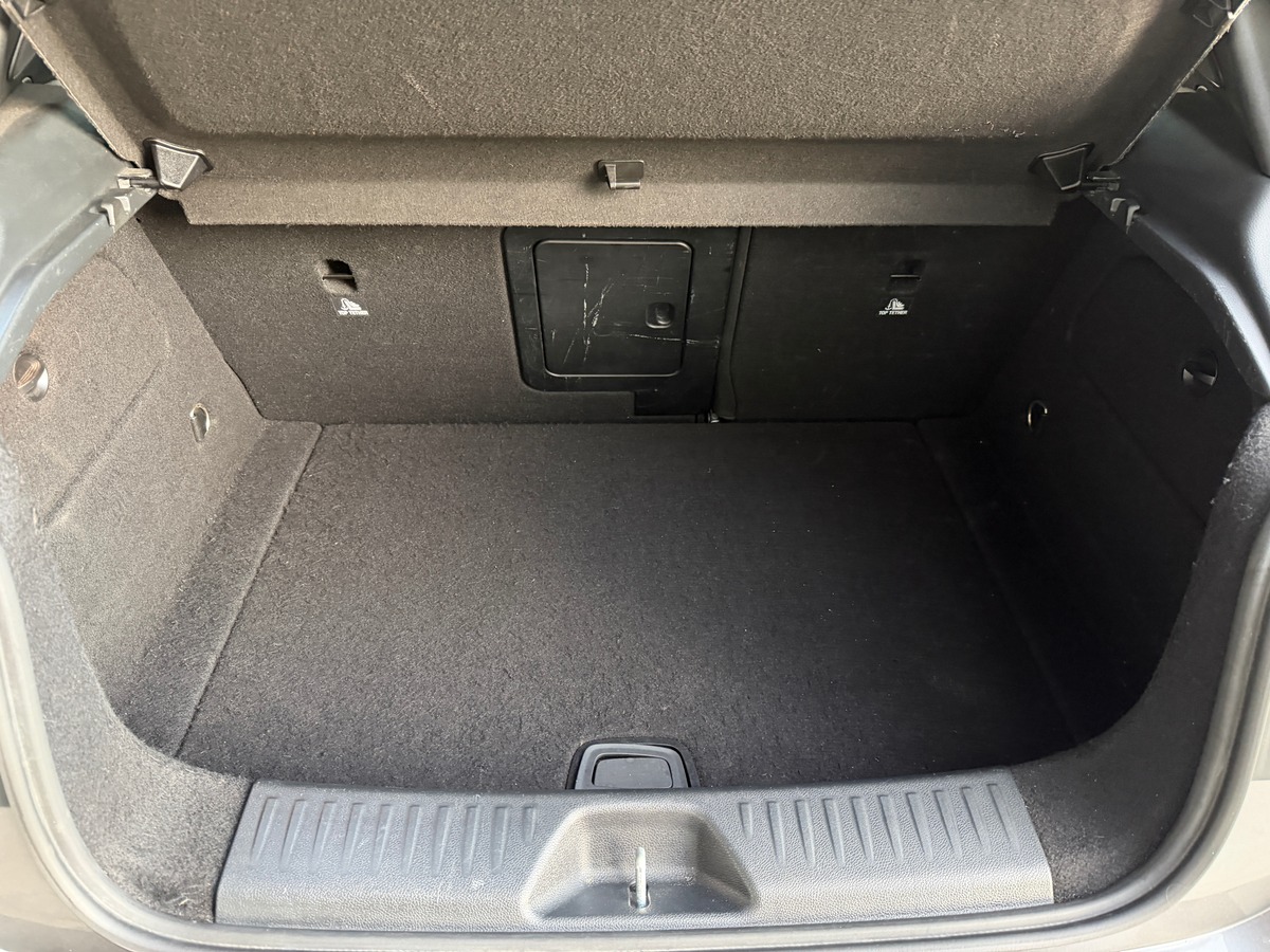Mercedes-Benz Classe A 180 d Pack AMG Fascination 1.5 d 7G-DCT 110 cv
