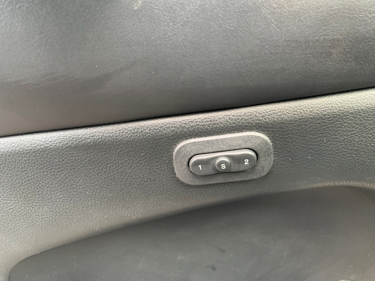 Jeep Grand Cherokee 250 ch | Overland | Toit ouvrant panoramique | Caméra de recul | Attelage