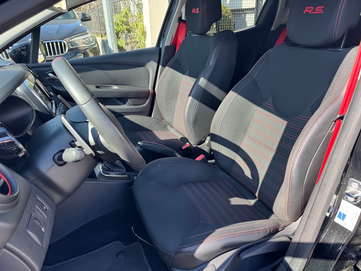 RENAULT Clio RS TROPHY 220CH