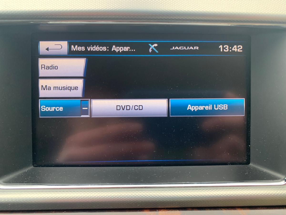 Jaguar XF 240 ch | V6 | R-Sport | Caméra recul | Sièges sport | Régulateur vitesse | GPS | Bluetooth