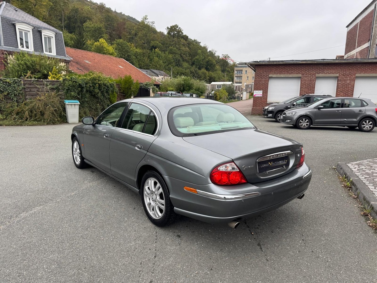 Jaguar S-Type 4.2 V8 Executive 298cv -Boite automatique
