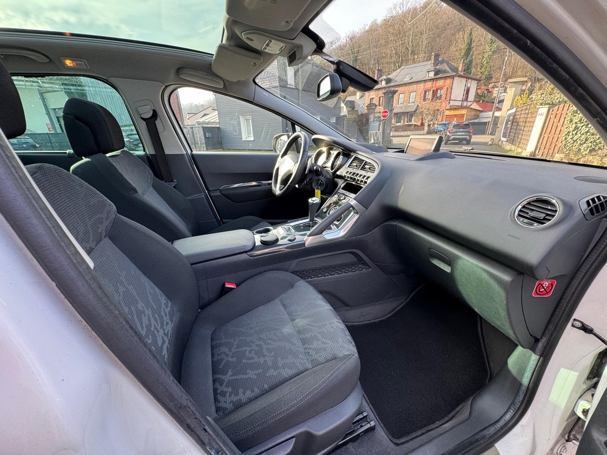 Peugeot 3008 1.6 HDi 110 - Boite Auto - Premium Pack - Garantie