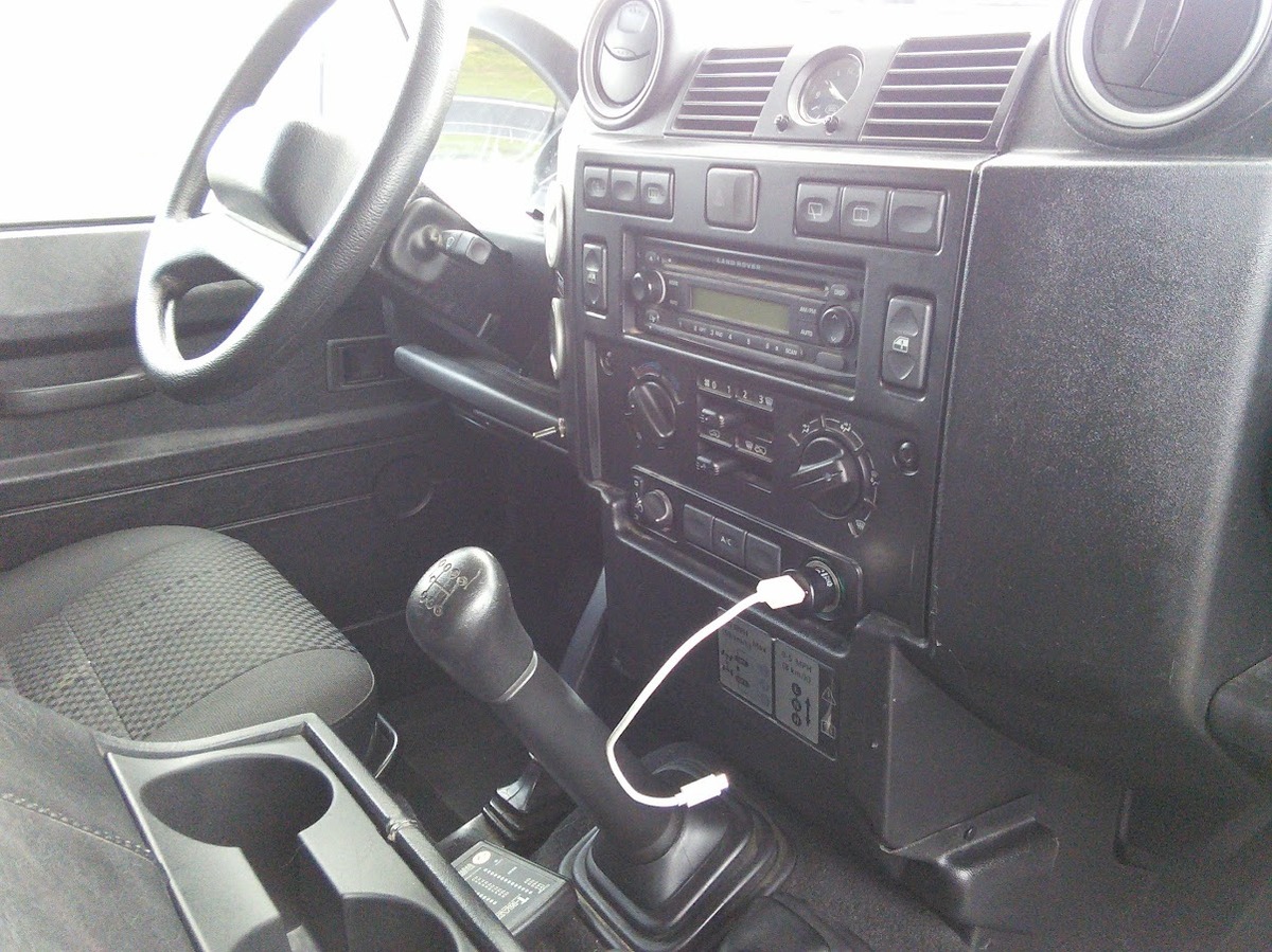 Land-Rover Defender 2.4 Td4 120 4x4 AMENAGE