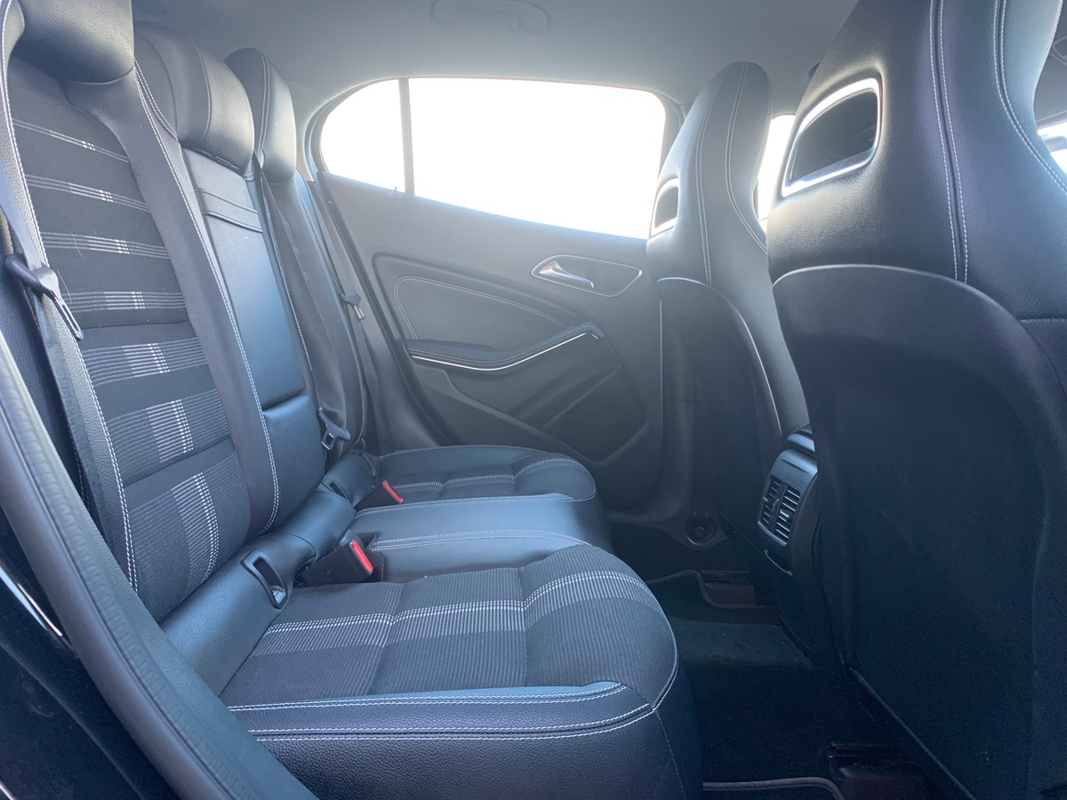Mercedes-Benz GLA 136 | Sensation | Caméra recul | Régulateur vitesse | Siéges chauffants électrique