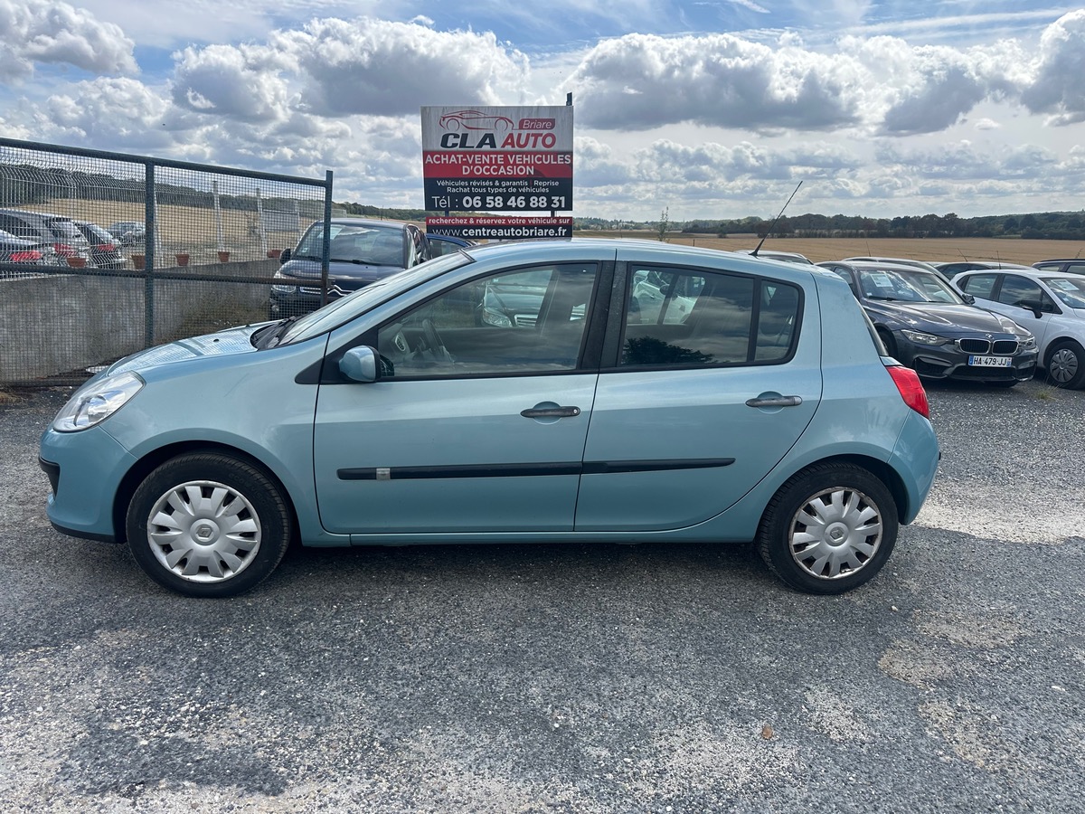 RENAULT Clio III 1.6 16v 110cv boite auto 172075km