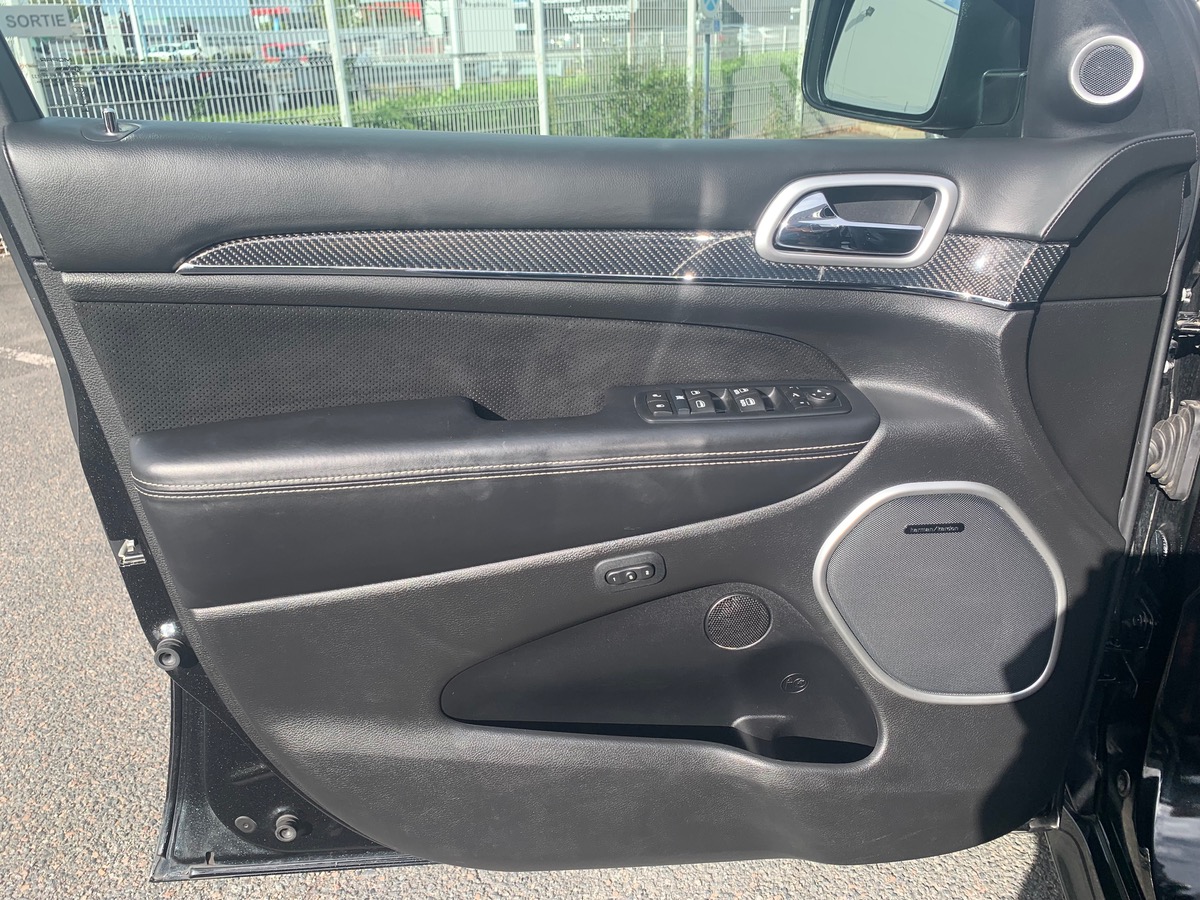 Jeep Grand Cherokee 468 ch | SRT | Attelage amovible | GPS | Caméra de recul