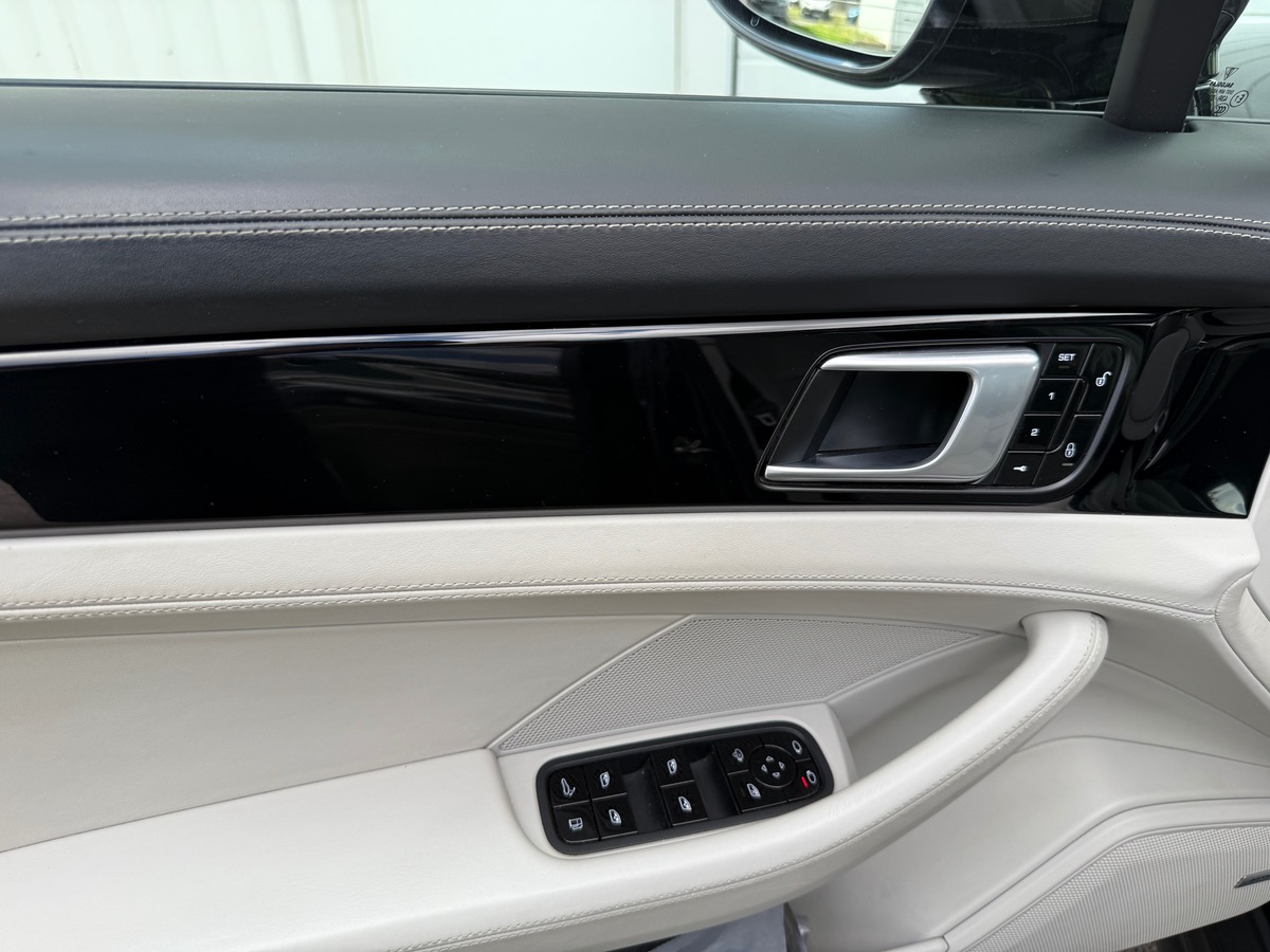 Porsche Panamera Sport Turismo E-Hybrid 3.0 V6 462