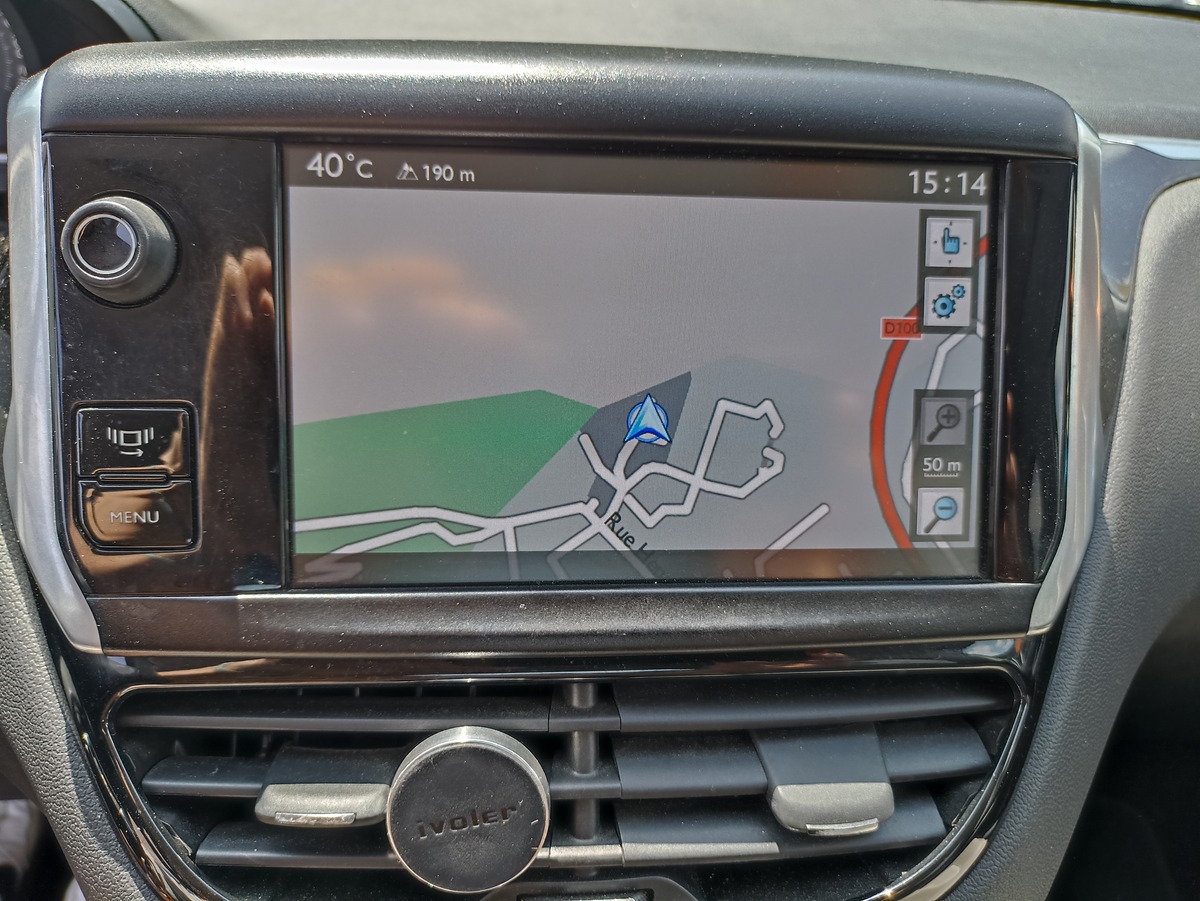 Peugeot 208 1.6 HDI 115 ROLLAND GARROS