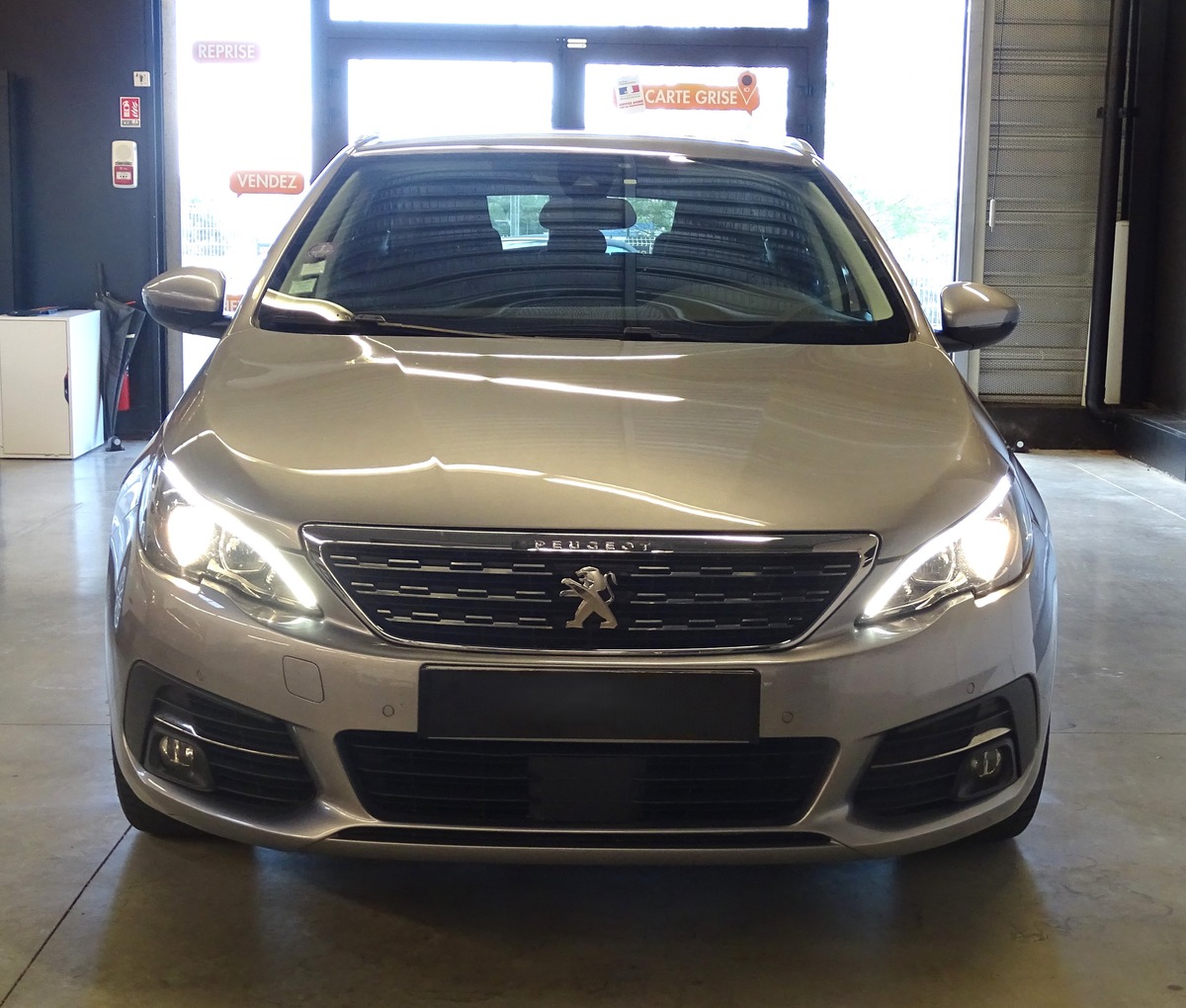 Peugeot 308 SW GENERATION-II SW 130 Ch ALLURE EAT BVA ( DISTRIBUTION OK / CARPLAY )