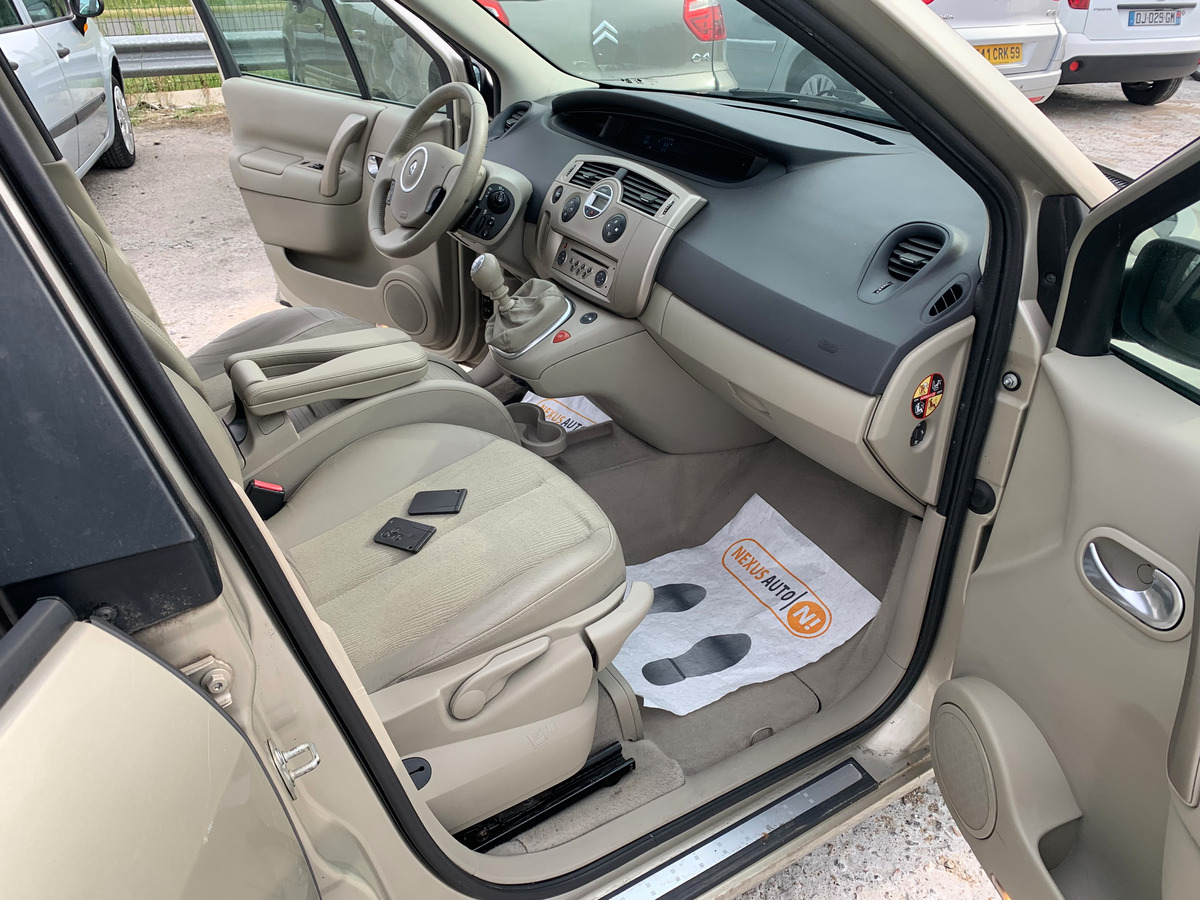 RENAULT Scenic 1.9 dci 130CH 143077km
