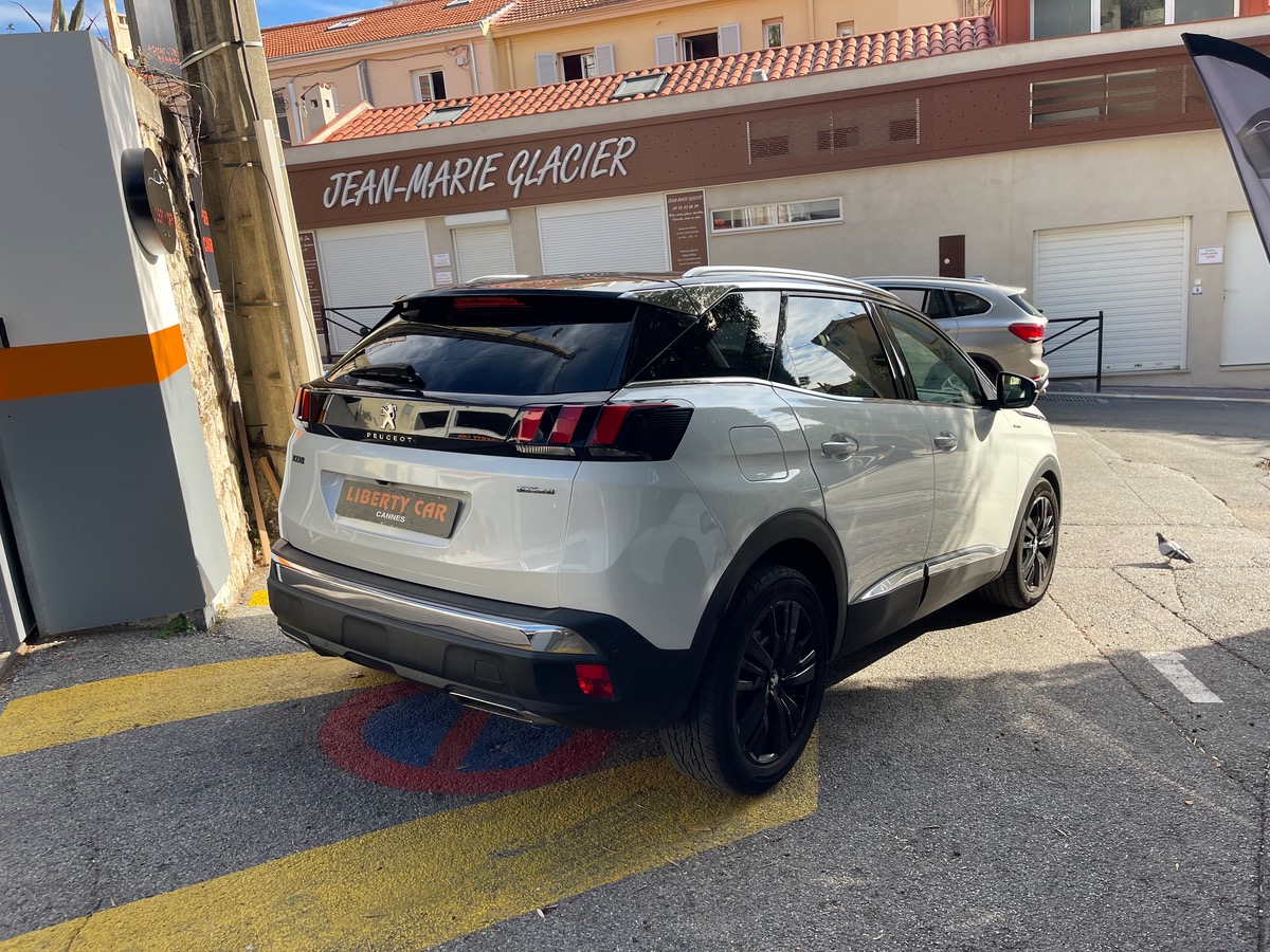 Peugeot 3008 2.0 HDI 150 CV / GT LINE / Jantes Noires / CarPlay / Caméra /