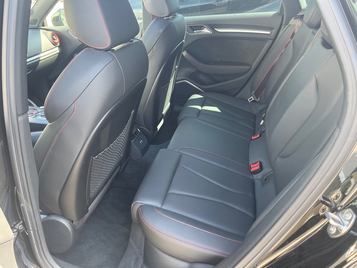 Audi RS3 SPORTBACK 2.5 TFSI 400 QUATTRO S TRONIC, Suivi complet, Toit panoramique, Matrix LED, B&O
