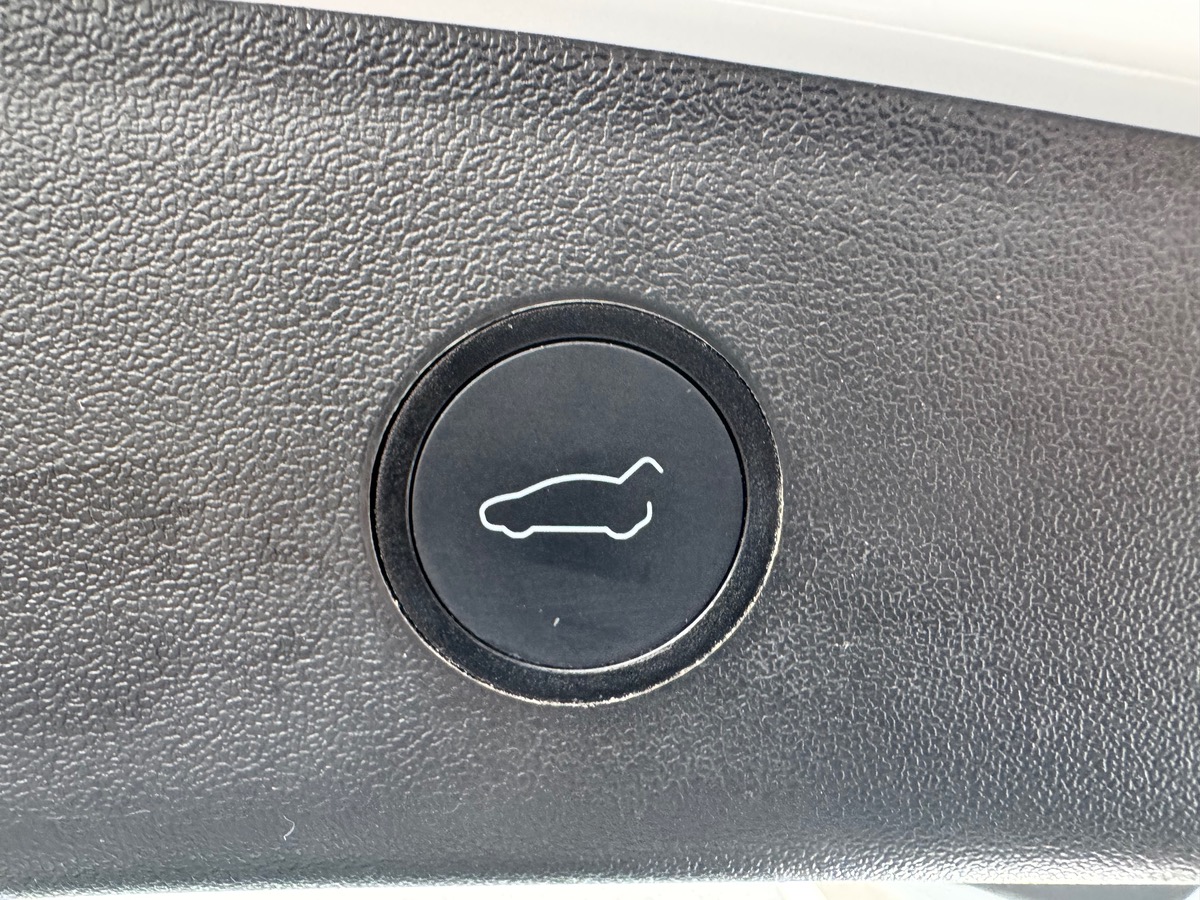 Tesla Model 3 STANDARD RWD
