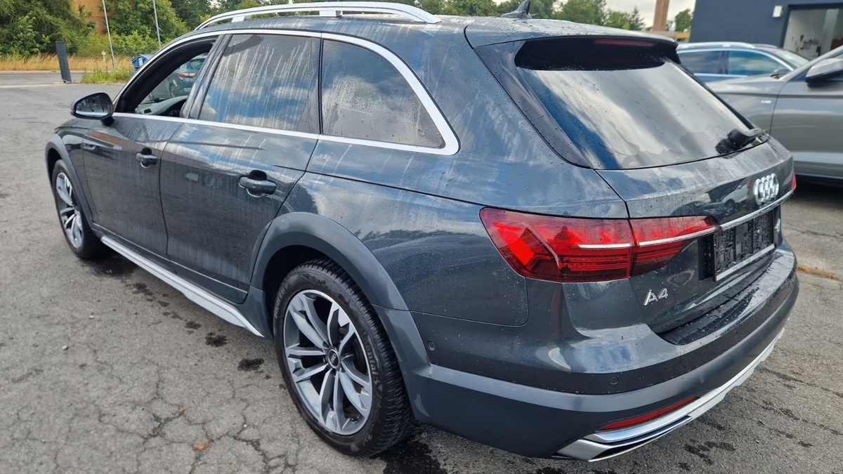 Audi A4 Allroad 40 TDI 204ch Avus quattro S tronic 7/Attelage/Caméra360/Gris Manhattan
