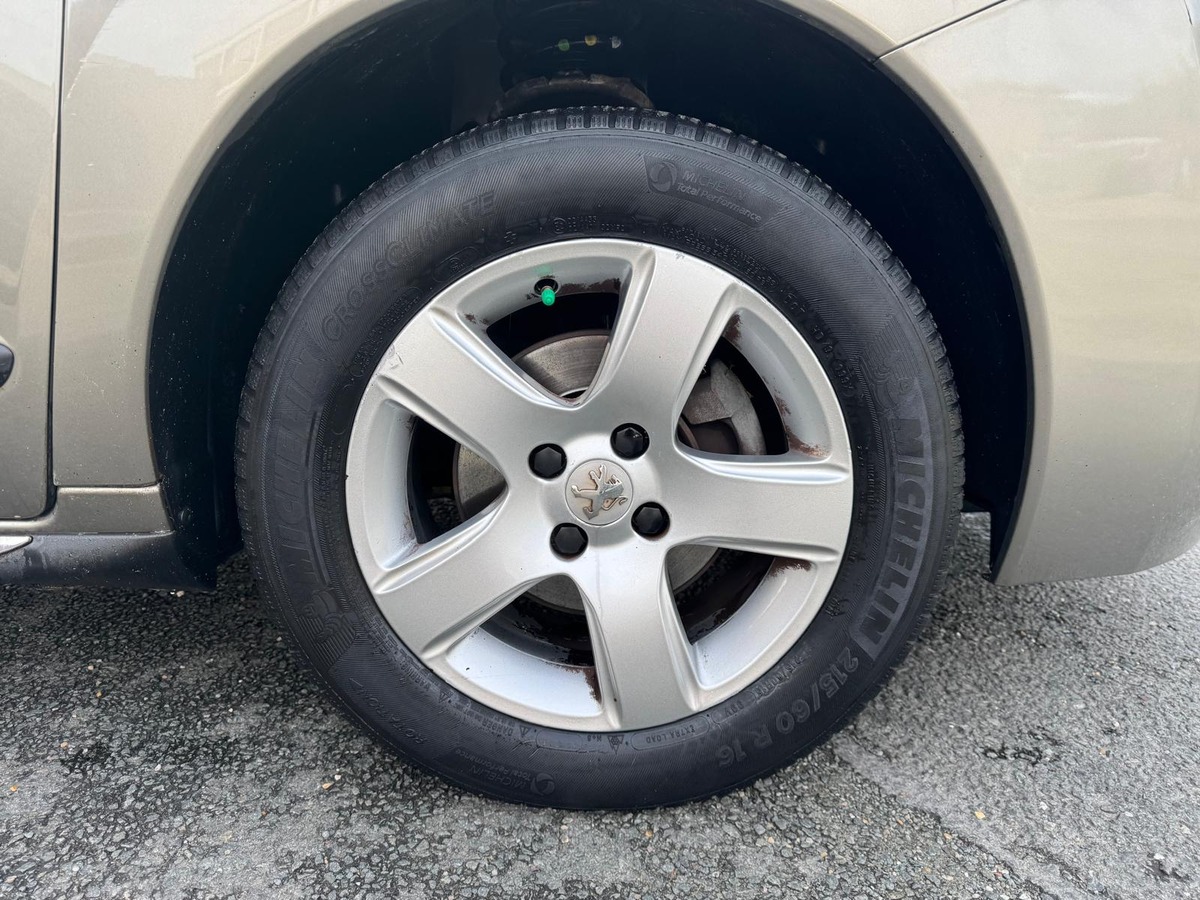 Peugeot 3008 1.6 HDi Allure - Révisé - Garantie