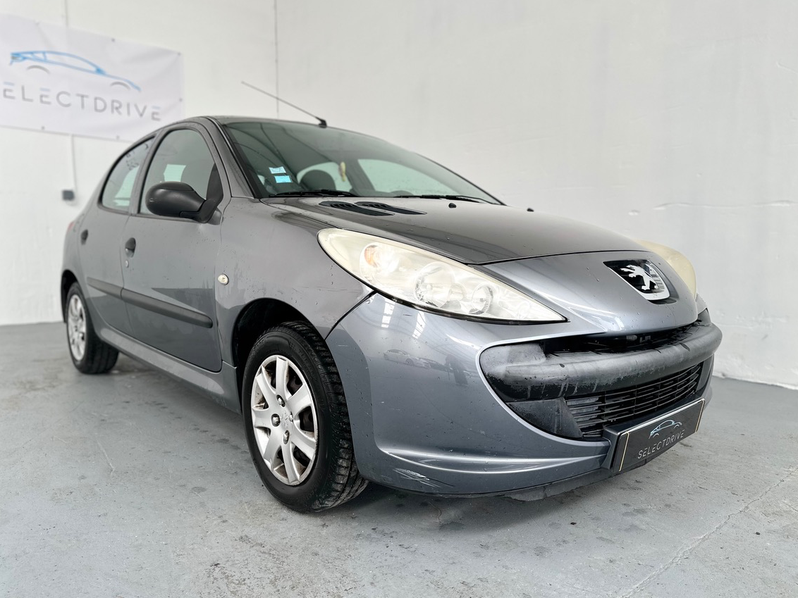 Peugeot 206 + 1.1 60cv TRENDY 5P CARPLAY VÉHICULE VISIBLE UNIQUEMENT SUR RENDEZ-VOUS