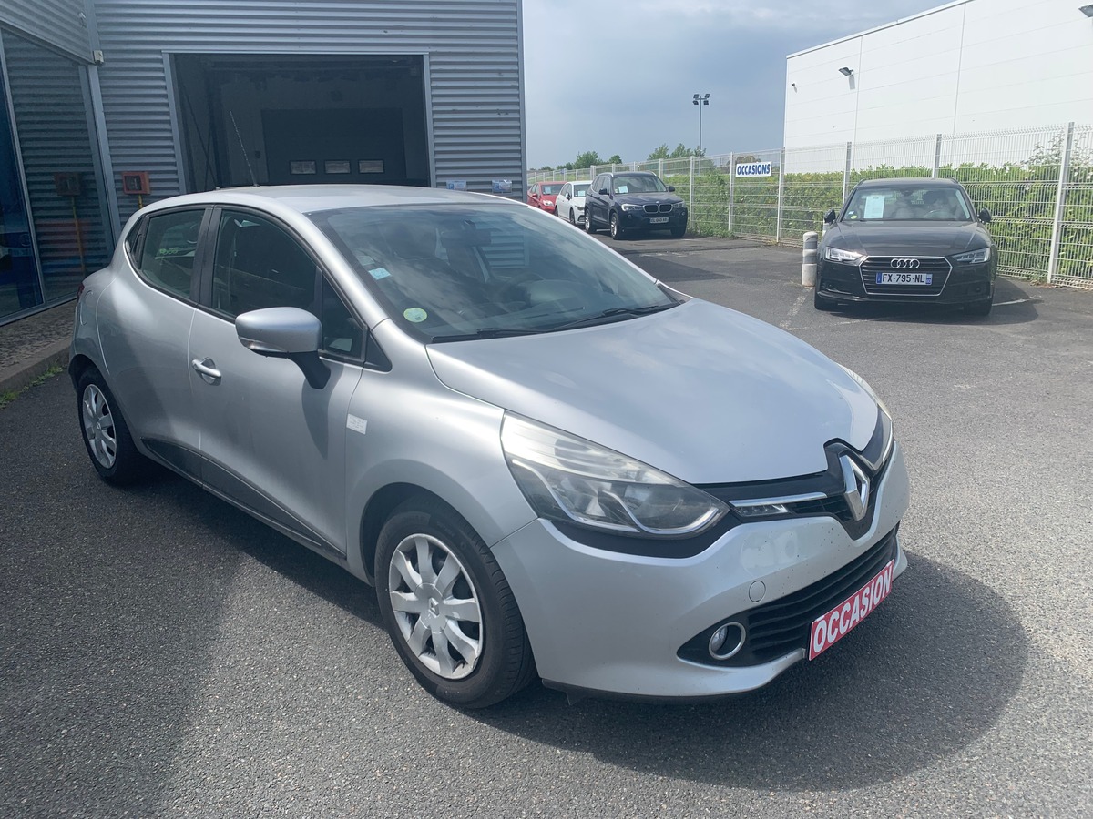 RENAULT Clio IV 75 ch | Air Medianav | 2 Places | Régulateur de vitesse | Climatisation | Bluetooth