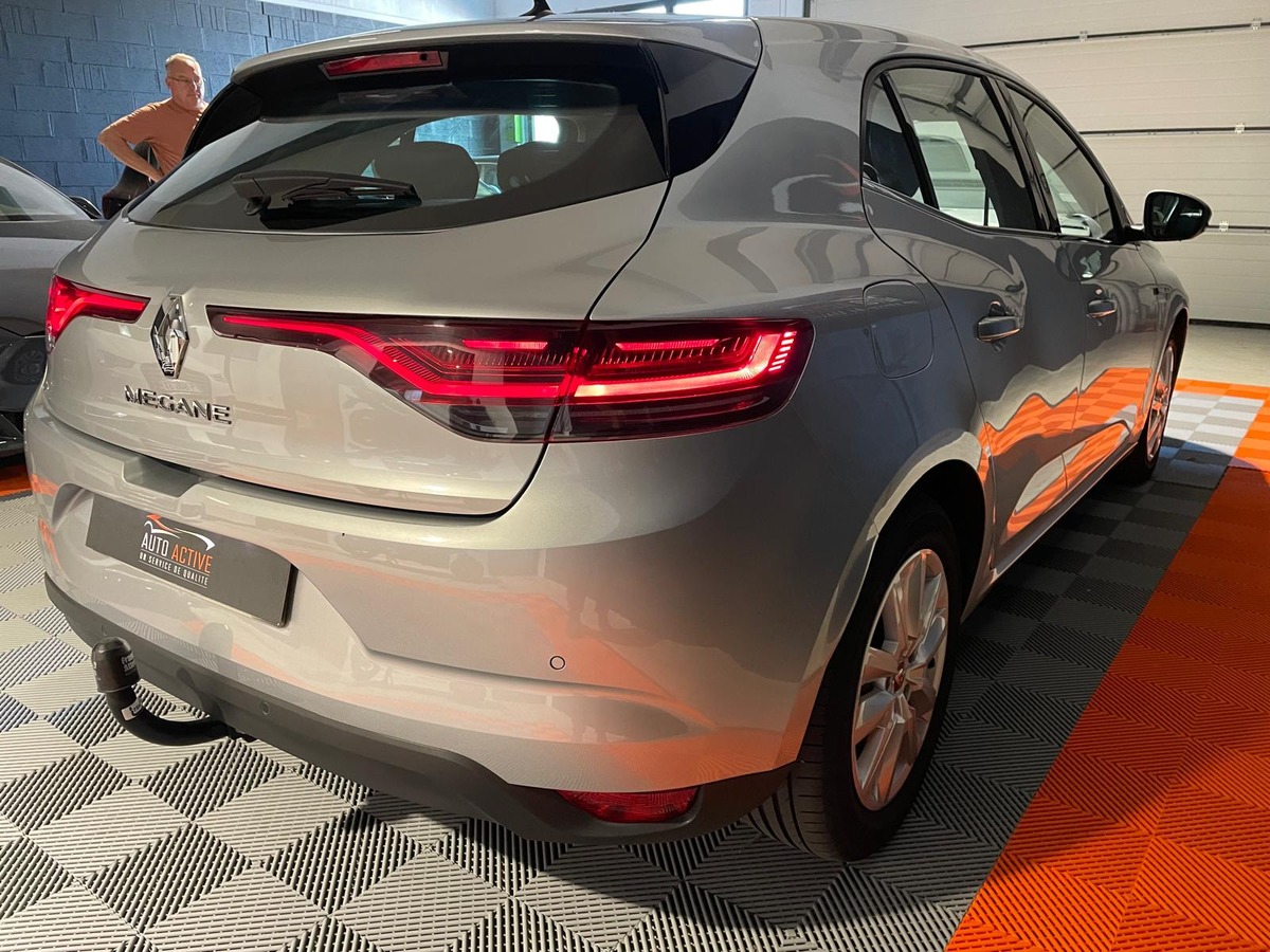 RENAULT Megane IV BUSINESS BLUE DCI 115CV EDC