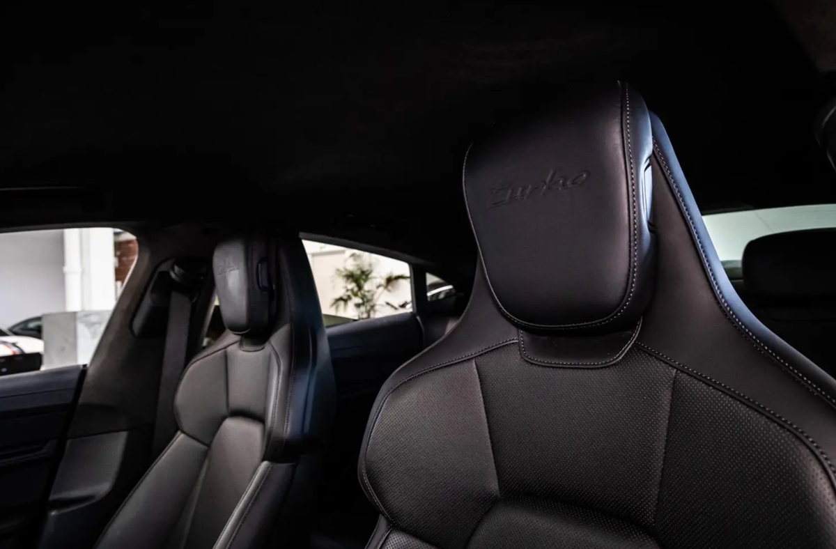 Porsche Taycan 680ch Turbo/Bose