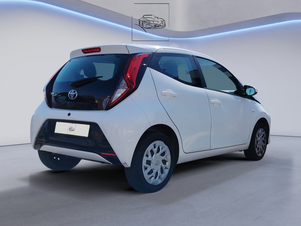 Toyota Aygo 1.0 VVTI BOITE AUTO