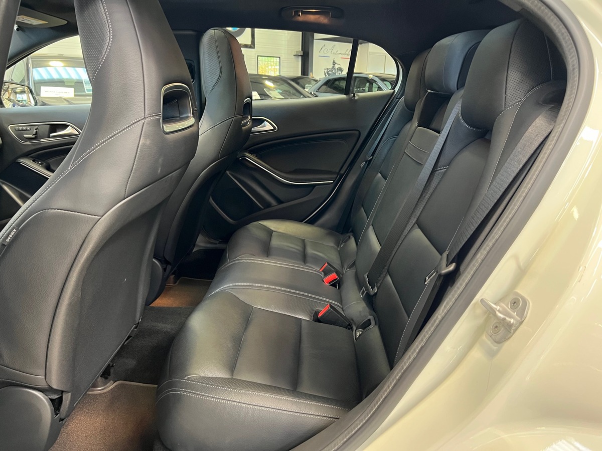 Mercedes-Benz Classe GLA 250 i 211 FASCINATION AMG 4MATIC 7G-DCT