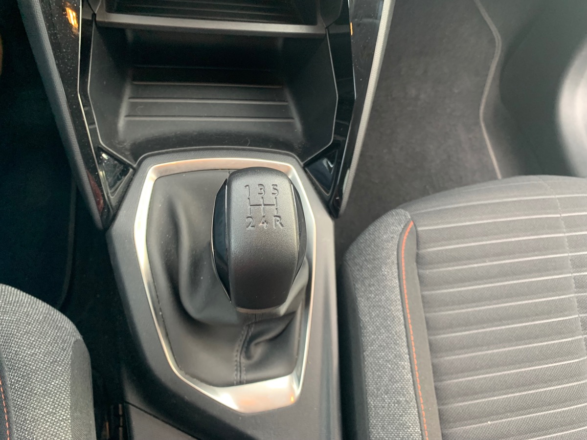 Peugeot 208 75 ch | Active pack | GPS | Mirror Link | Radar de stationnement arriére