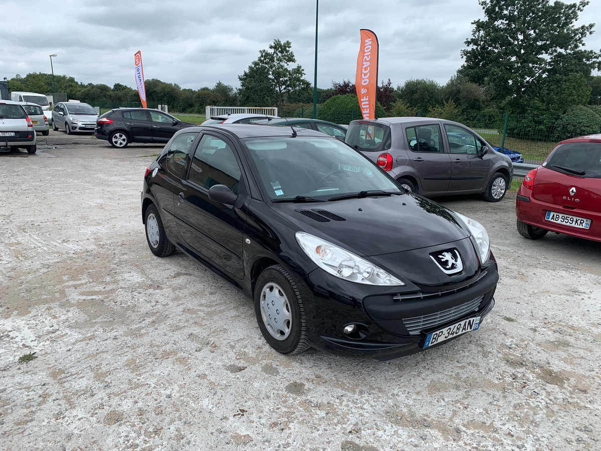 Peugeot 206 + 1.4i 93032KM