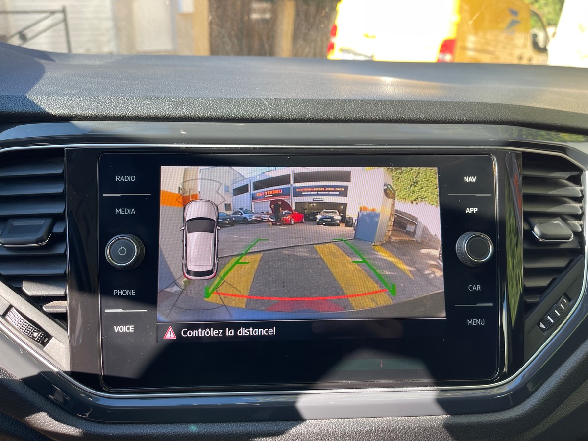 Volkswagen T-Roc 1.5 TSI 150 CV / Virtual Cockpit / Finition Carat / Grand écran/ CarPlay /DSG7